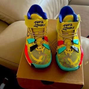 Nike Kyrie 7 yellow strike/black size 12c